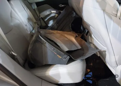 2019 Jeep Cherokee Limited 4X4 from USA, damaged, VIN 1C4PJMDX1KD457258